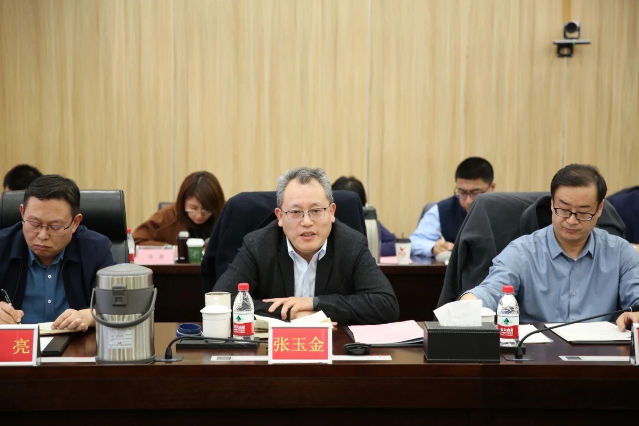 张玉金到足球下注
在川单位调研